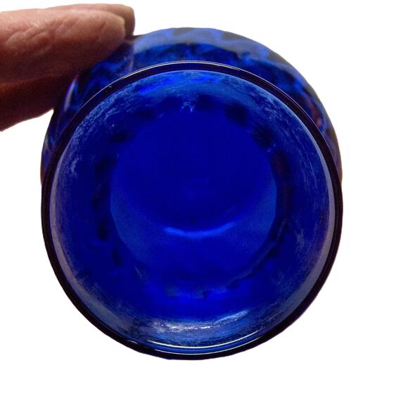Vintage Handblown INDIANA GLASS Cobalt Blue Illusions Vase Optic Swirl Ribbed - Picture 2 of 4